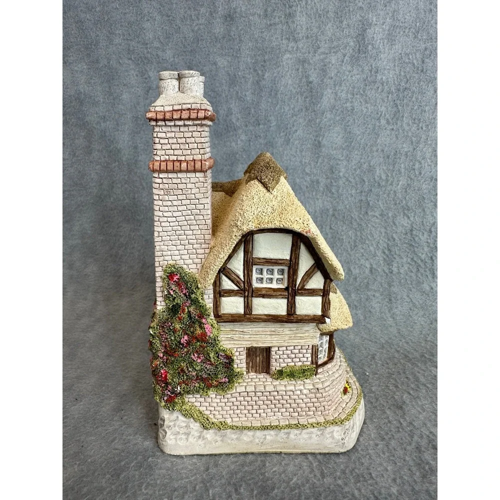 David Winter Cottage Audreys Tea Room 1990‎ Miniature Hand Painted Great Britain